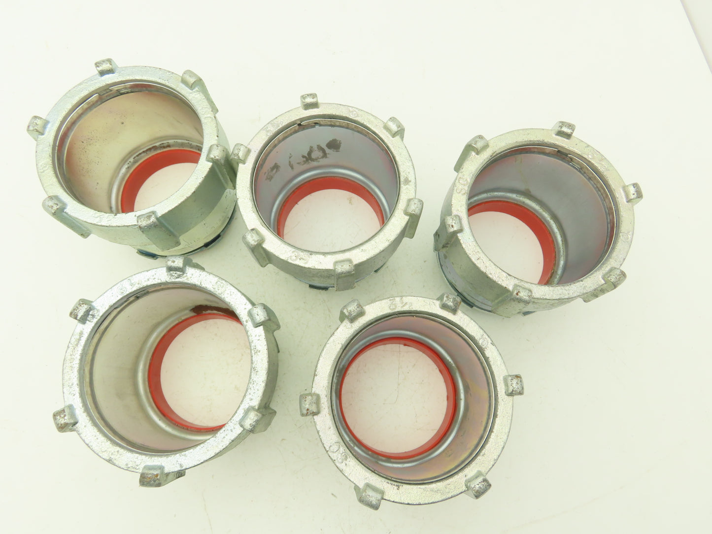 TC719US 3-1/2" EMT Conduit Compression Connector Insulated Throat Lot of 5