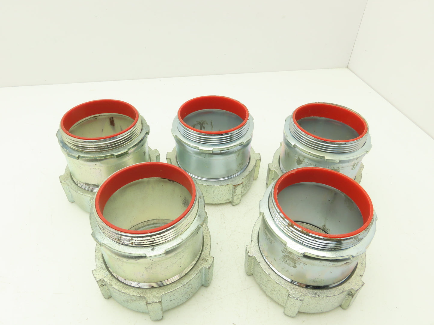 TC719US 3-1/2" EMT Conduit Compression Connector Insulated Throat Lot of 5