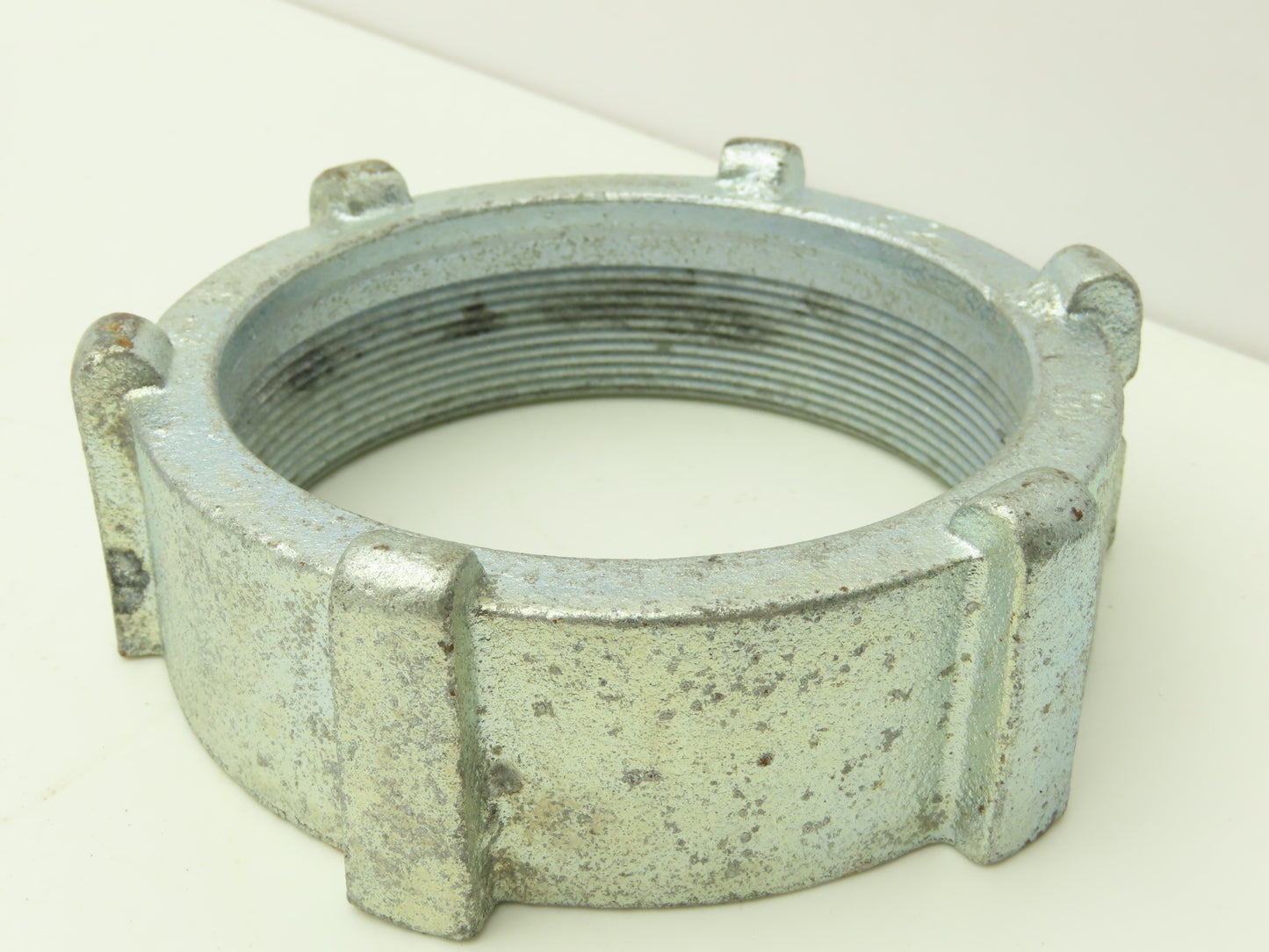 TC719US 3-1/2" EMT Conduit Compression Connector Insulated Throat Lot of 5