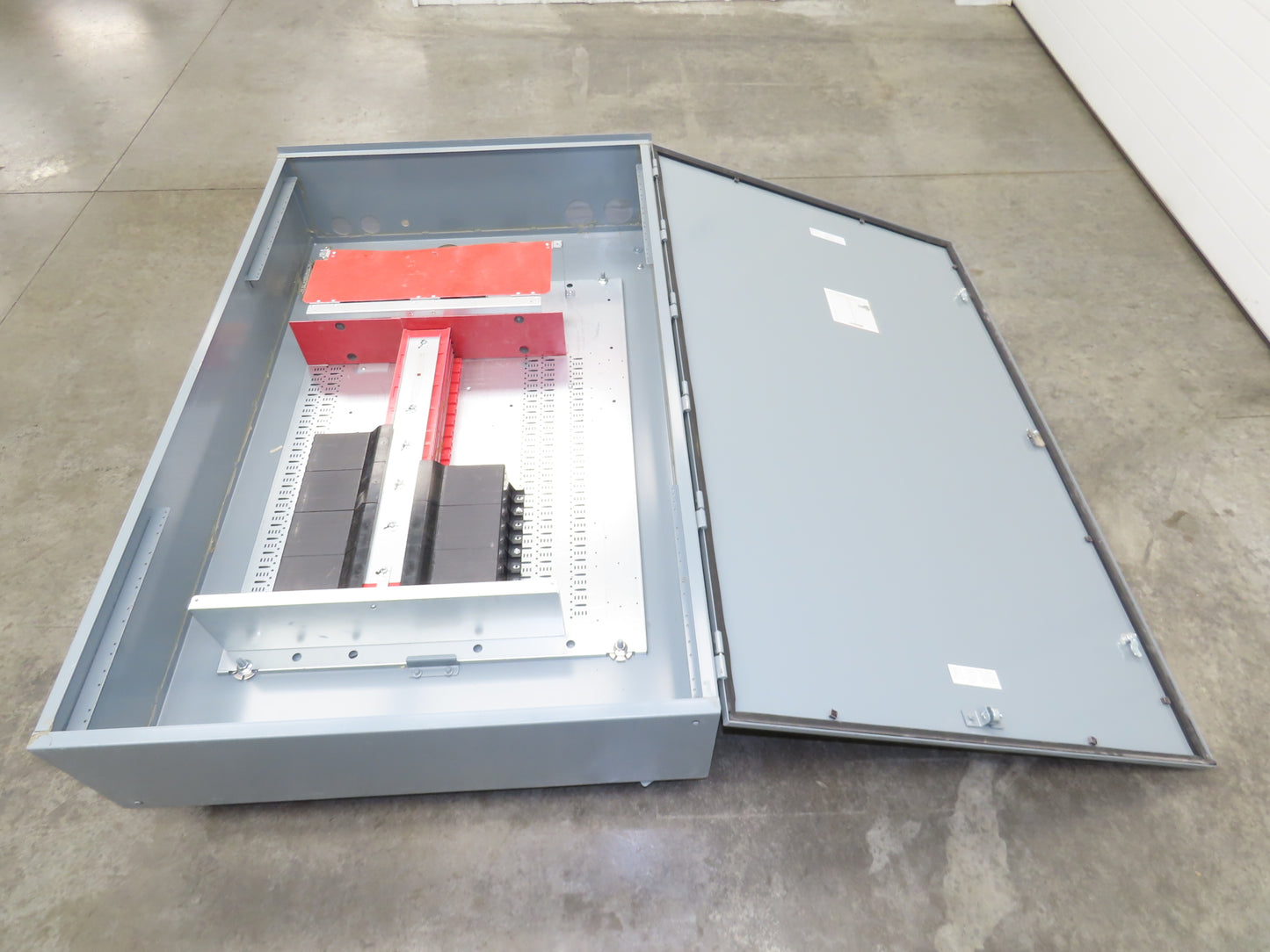 Square D HCP I-Line Panelboard 800A 480V 42 Space Main Lug HC4268WP 3R Type