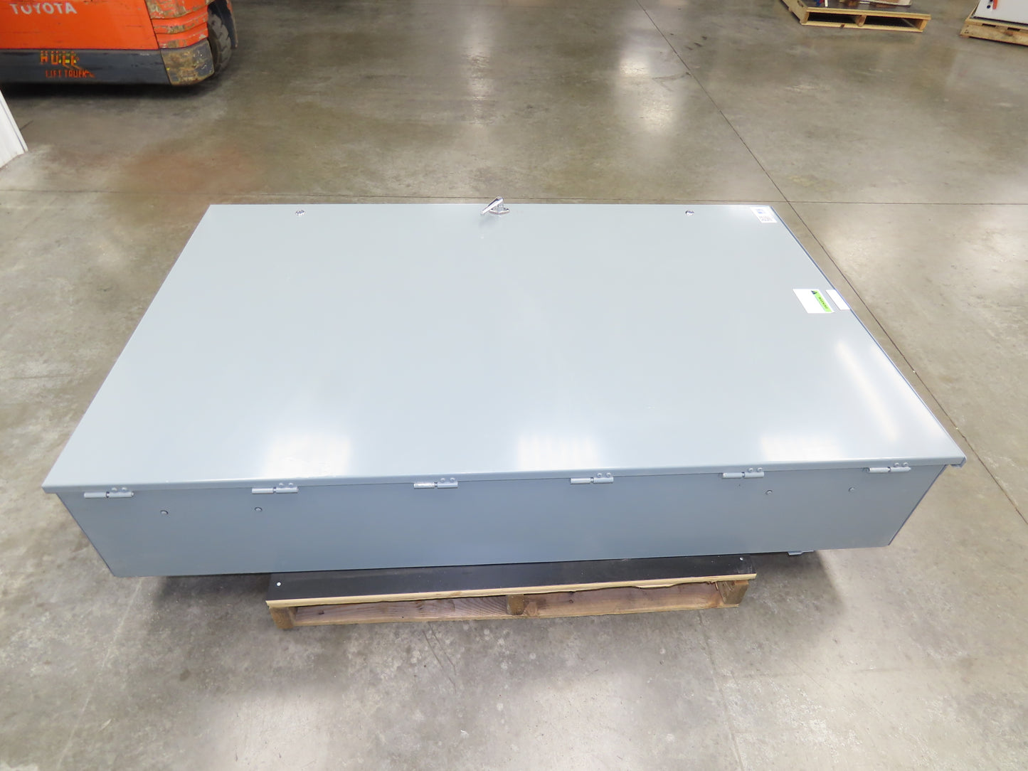 Square D HCP I-Line Panelboard 800A 480V 42 Space Main Lug HC4268WP 3R Type