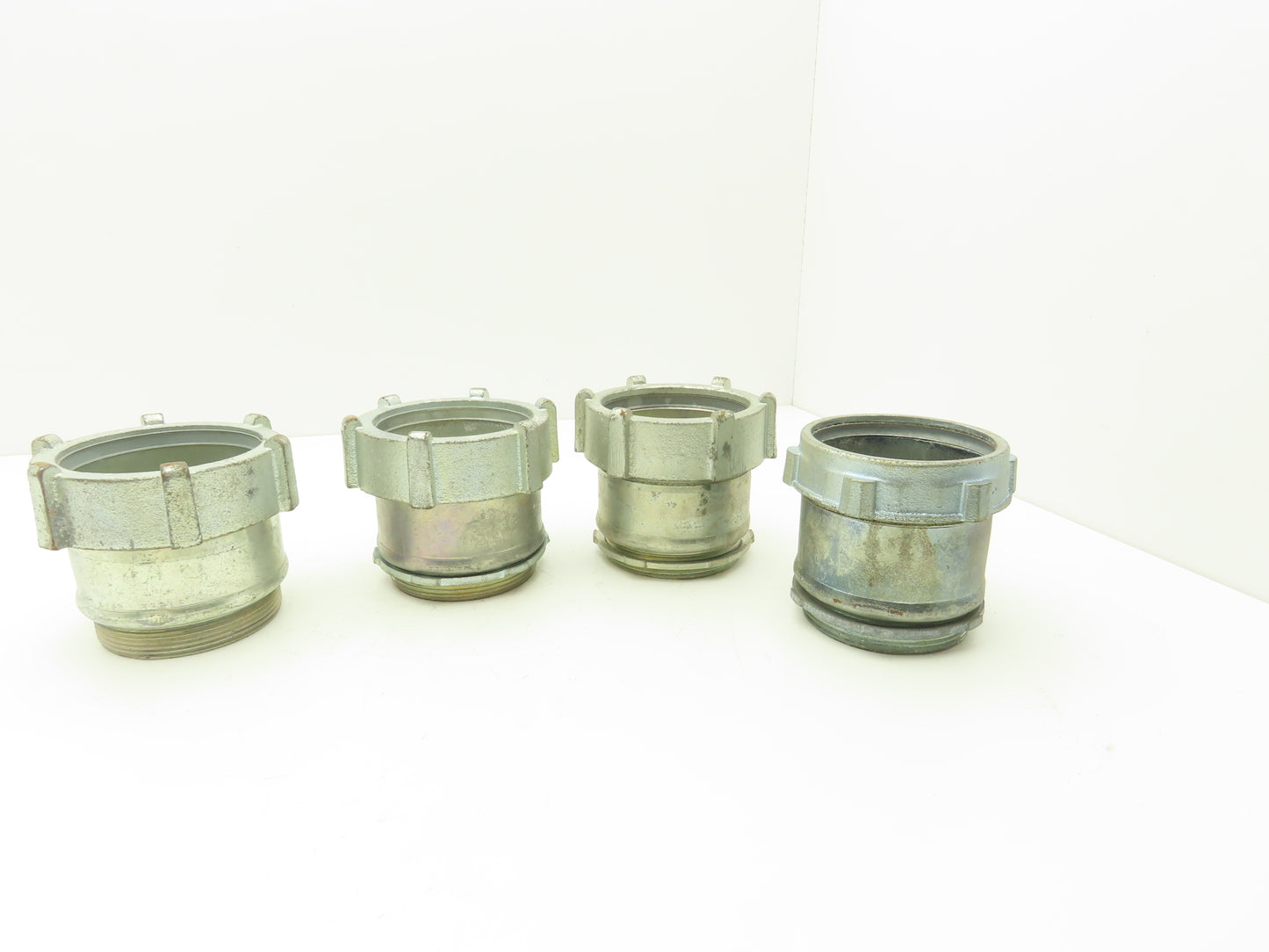 3 1/2" EMT Conduent Compression Connector Steel W Cast Iron Nut Lot of 4