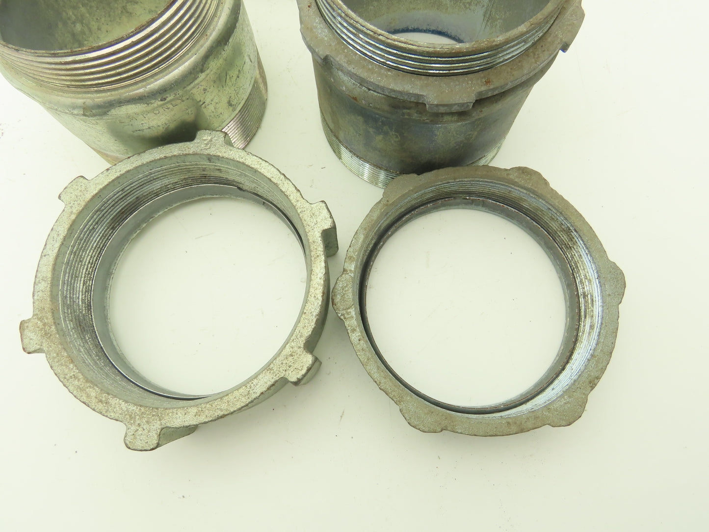 3 1/2" EMT Conduent Compression Connector Steel W Cast Iron Nut Lot of 4