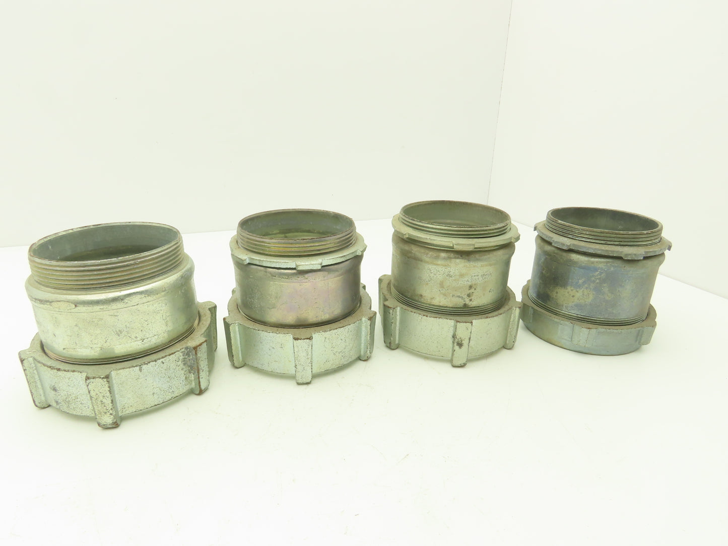 3 1/2" EMT Conduent Compression Connector Steel W Cast Iron Nut Lot of 4