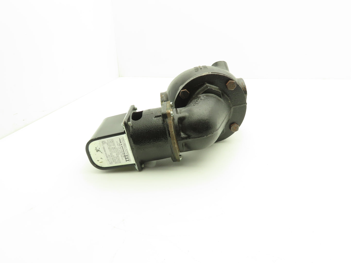 ITT McDonnell & Miller 63M Low Water Cut-Off Float Switch Valve 1"NPT 115/230V