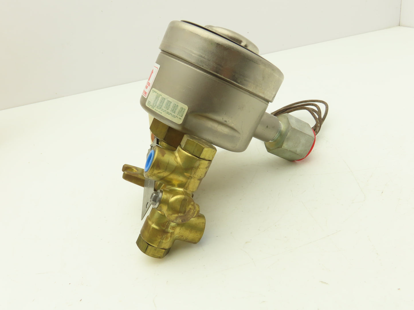 Asco 206 381 3RF Bronze Solenoid Valve Air or Inert Gas 2-Way 1/4" NPT 125VDC