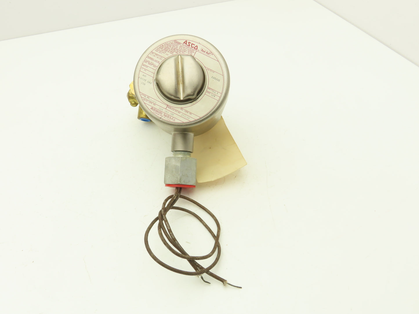 Asco 206 381 3RF Bronze Solenoid Valve Air or Inert Gas 2-Way 1/4" NPT 125VDC