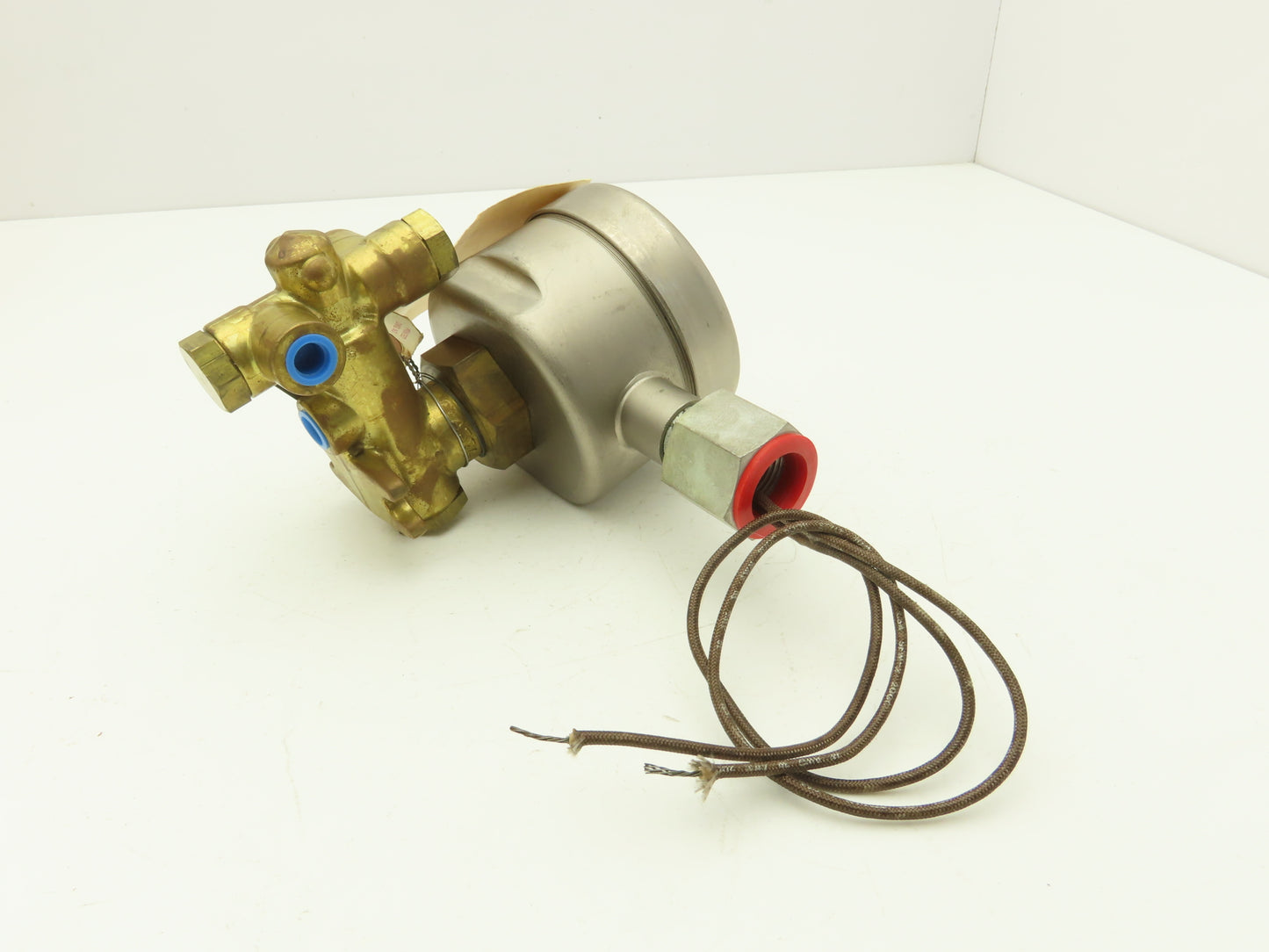 Asco 206 381 3RF Bronze Solenoid Valve Air or Inert Gas 2-Way 1/4" NPT 125VDC