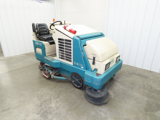 Tennant 8210  50" Ride On Floor Scrubber Sweeper LP Propane 3163 Hrs