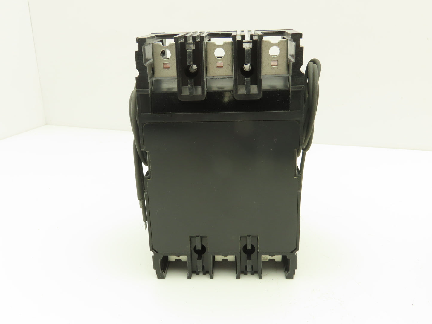 Fuji Electric BU-ESB3050 Circuit Breaker 50A 600V 3 Pole Shunt Trip Lot of 3