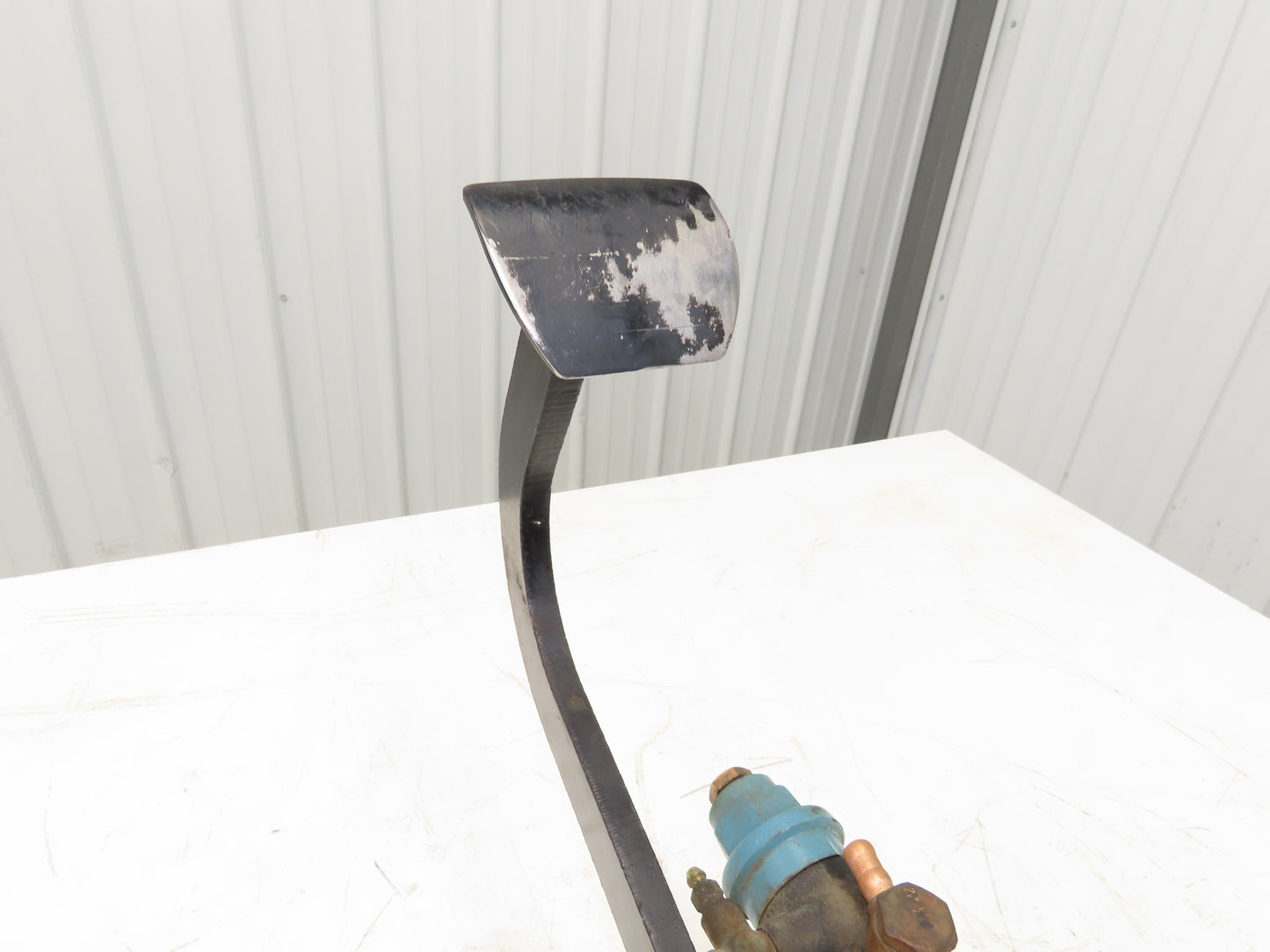 Toyota 5FBCU20 Electric Forklift Brake Pedal Master Cylinder Assembly