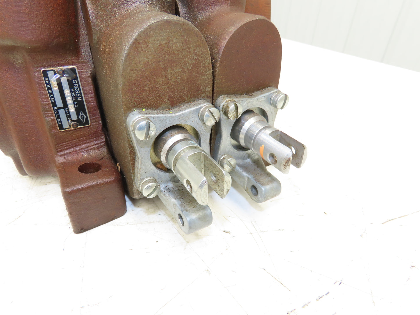 Parker Gresen 42-LC-20 Directional Control 2-Spool Hydraulic Valve 3-Position