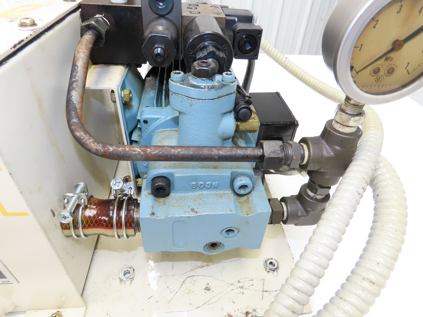 Nachi UVN-1A-0A2-0.7-4-11 Hydraulic Uni Pump Power Unit 10L 3.8GPM 220V 3PH