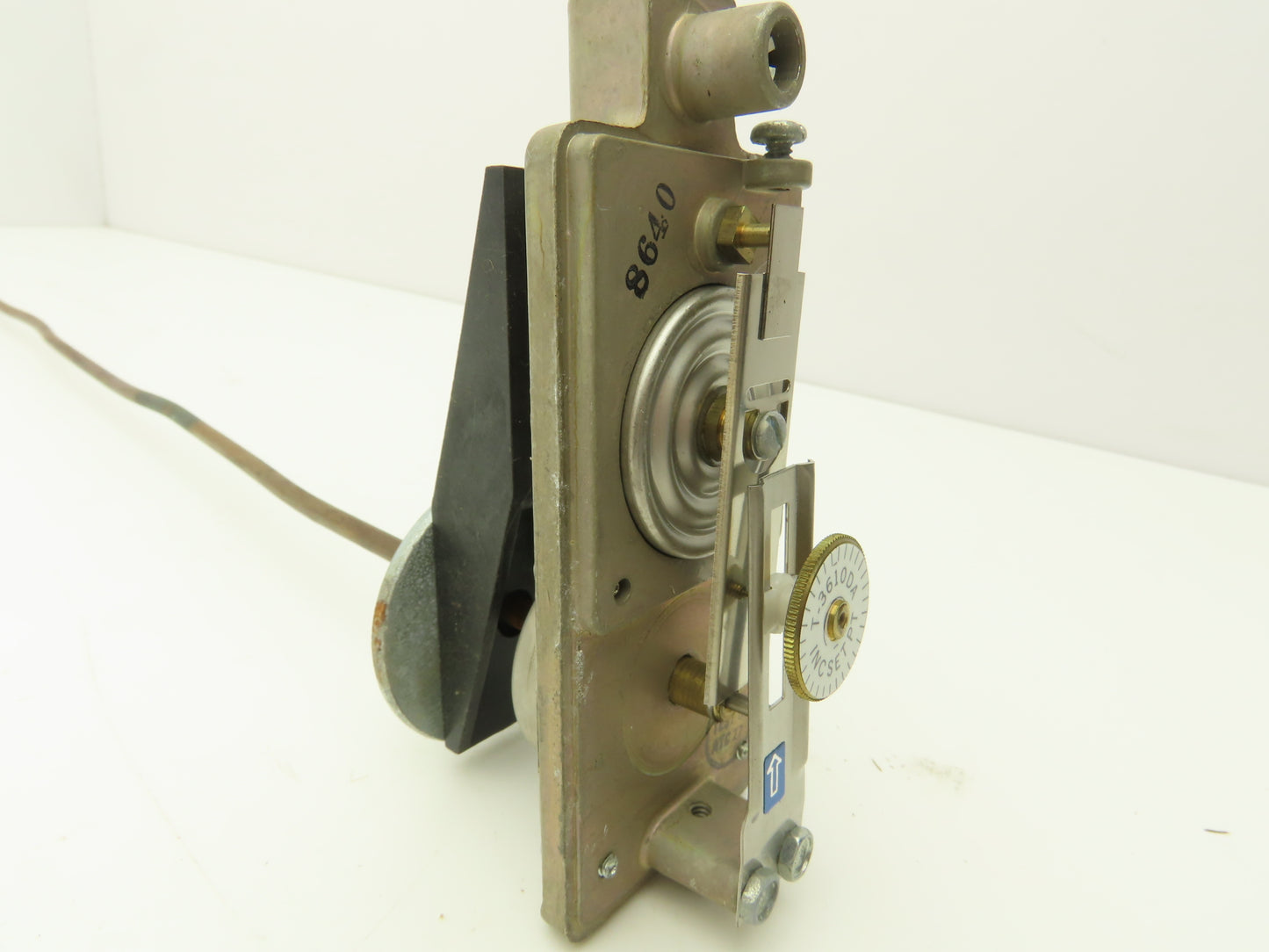 Johnson Controls T-3610-1002 Pneumatic Low Limit Controller 18" Element