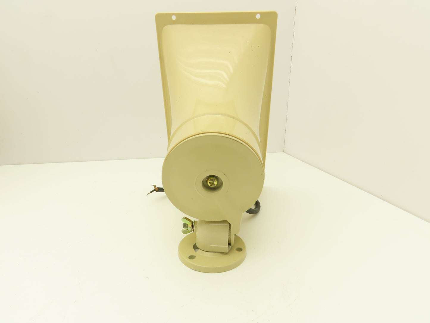 Valcom PA30A Paging Horn PA Amplified Loudspeaker 30W 25/70VDC Adjustable Mount