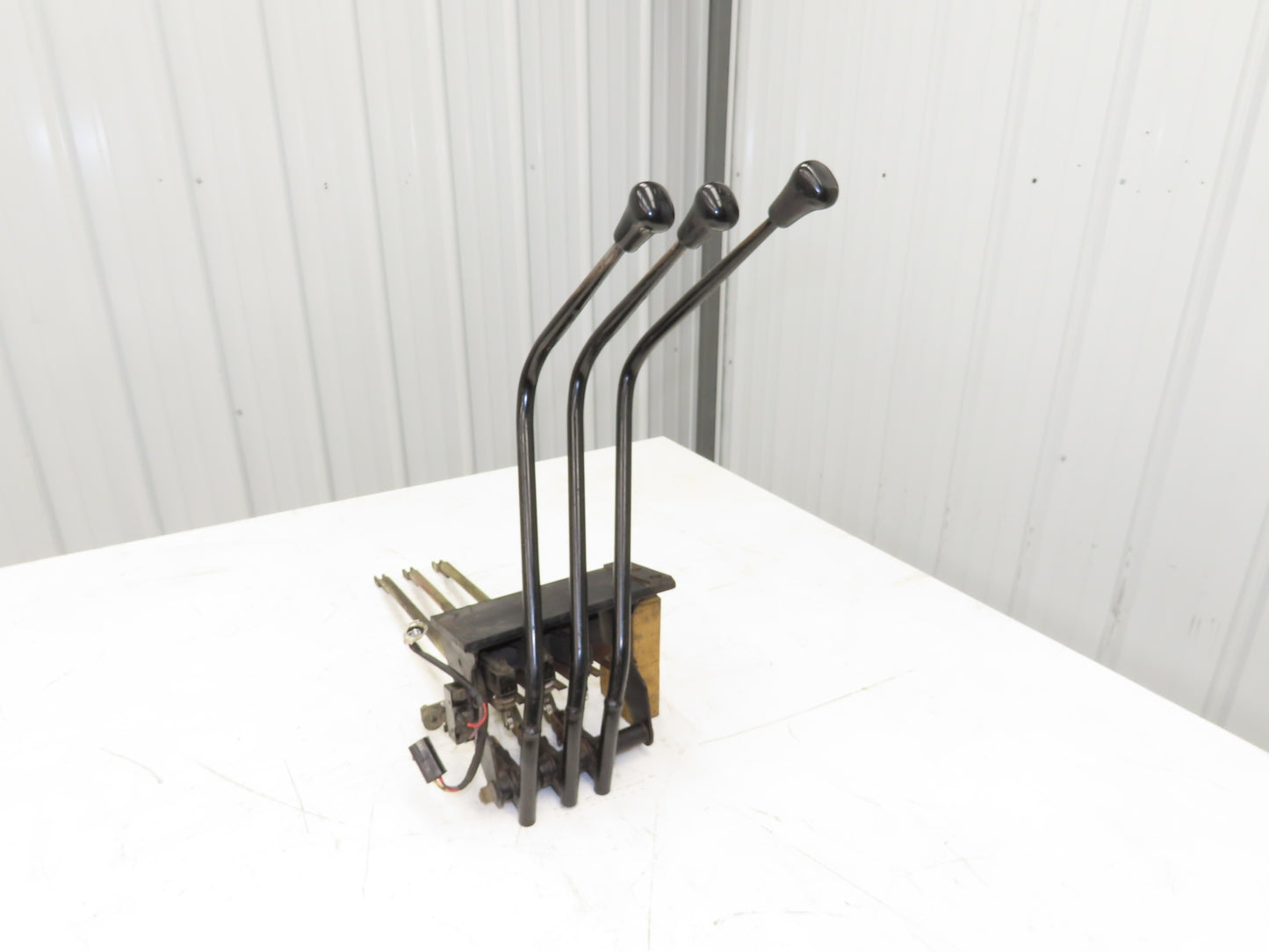 Toyota Electric Forklift Three Lever Control Unit Lift Tilt Shift Off Of 5FBCU20