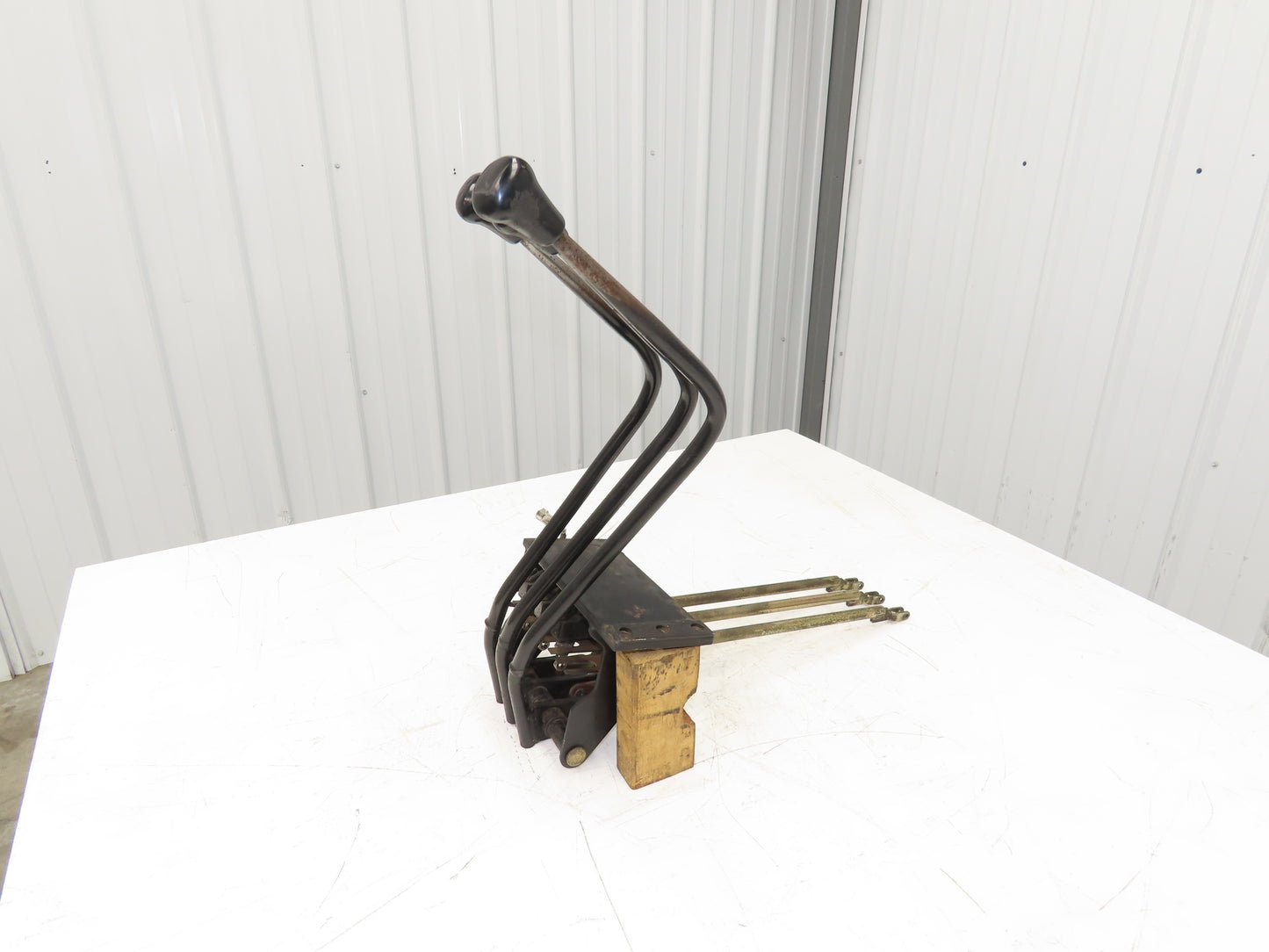 Toyota Electric Forklift Three Lever Control Unit Lift Tilt Shift Off Of 5FBCU20