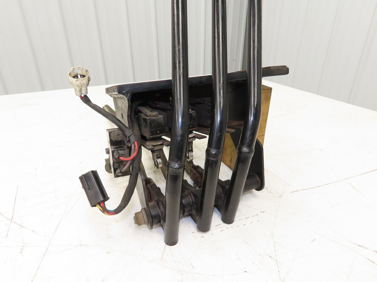 Toyota Electric Forklift Three Lever Control Unit Lift Tilt Shift Off Of 5FBCU20