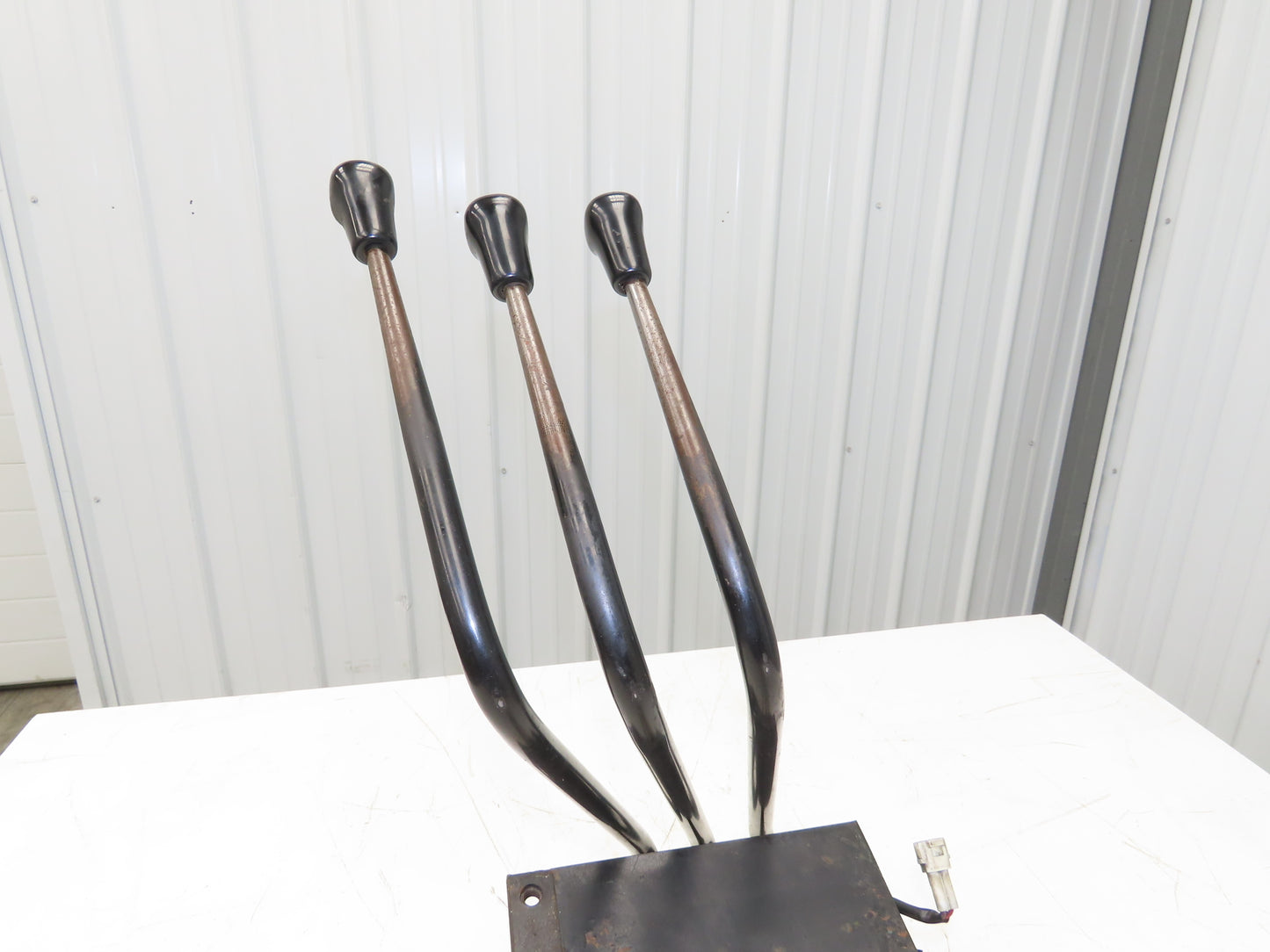 Toyota Electric Forklift Three Lever Control Unit Lift Tilt Shift Off Of 5FBCU20