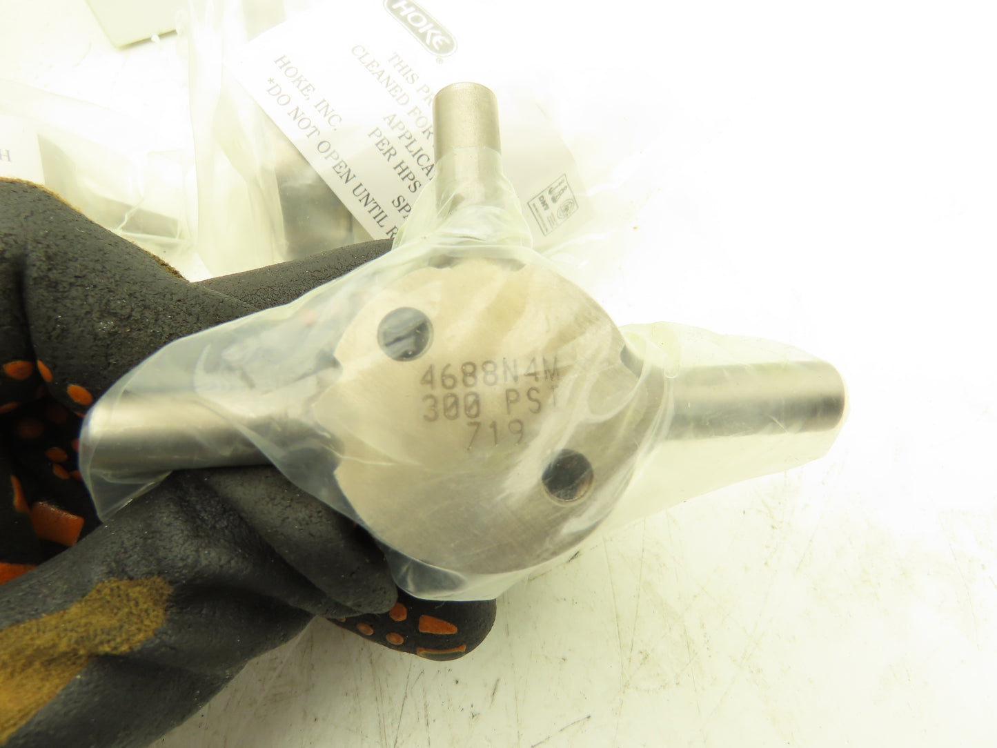 Hoke Valves 4688N4M Stainless 3-Port Diaphragm Valve 300psi  Box of 3