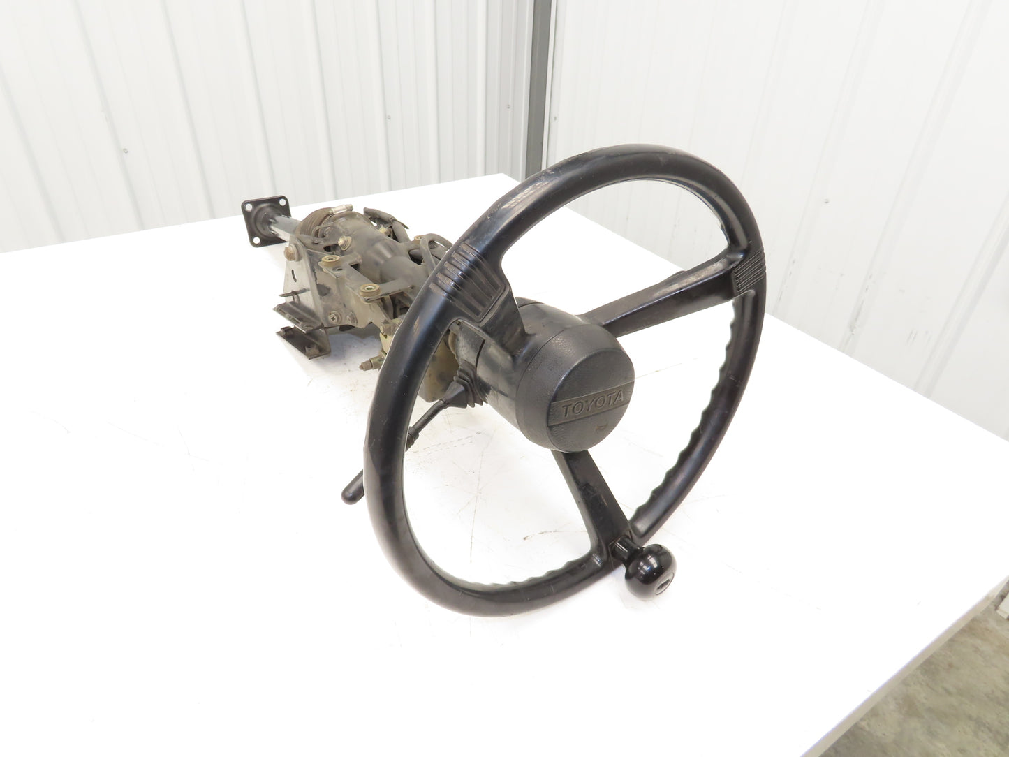 Toyota 5FBCU20 Forklift Steering Wheel Column Adjustable With Mount Bracket