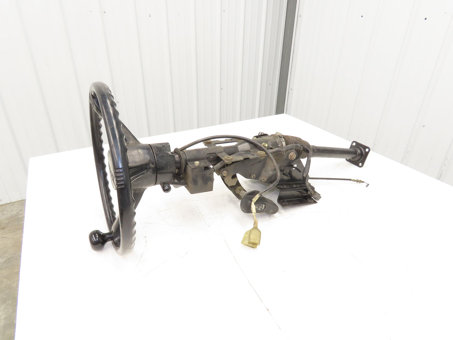 Toyota 5FBCU20 Forklift Steering Wheel Column Adjustable With Mount Bracket