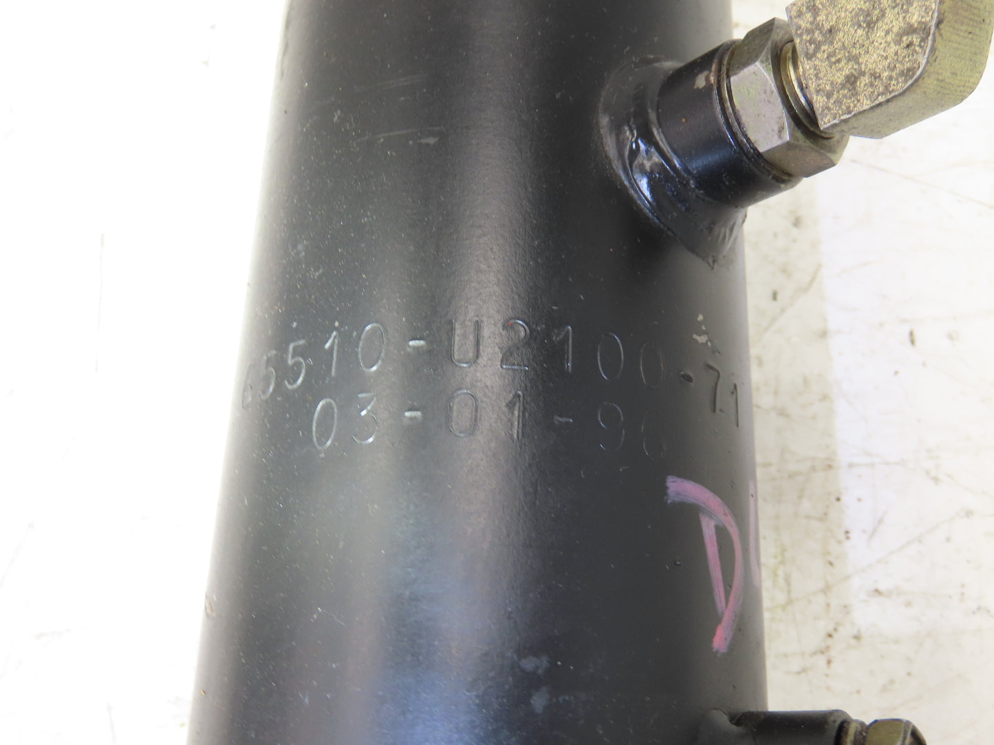 Toyota 65510-U2100-71 Hydraulic Forklift Tilt Cylinder RH From 5FBCU20 Forklift