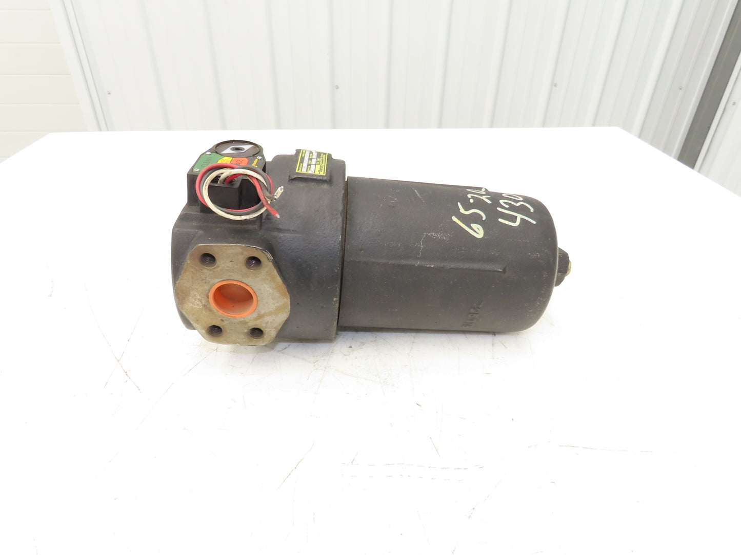 Parker 31P03CE50YY180 Tell Tale Hydraulic Filter 6000 PSI 4-Bolt SAE