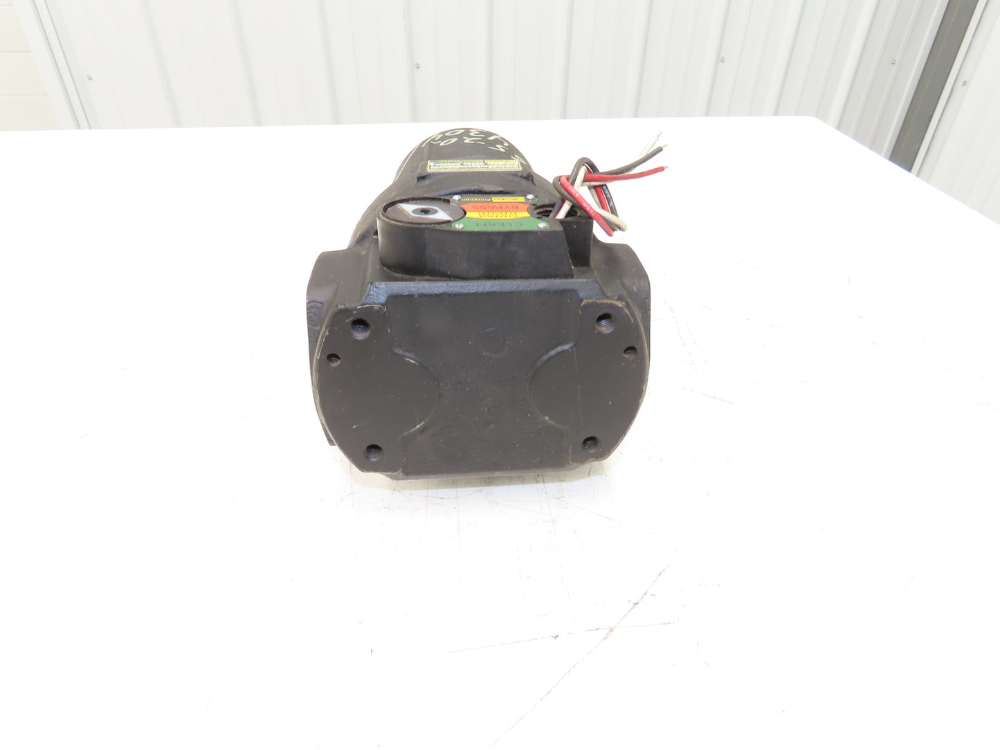 Parker 31P03CE50YY180 Tell Tale Hydraulic Filter 6000 PSI 4-Bolt SAE