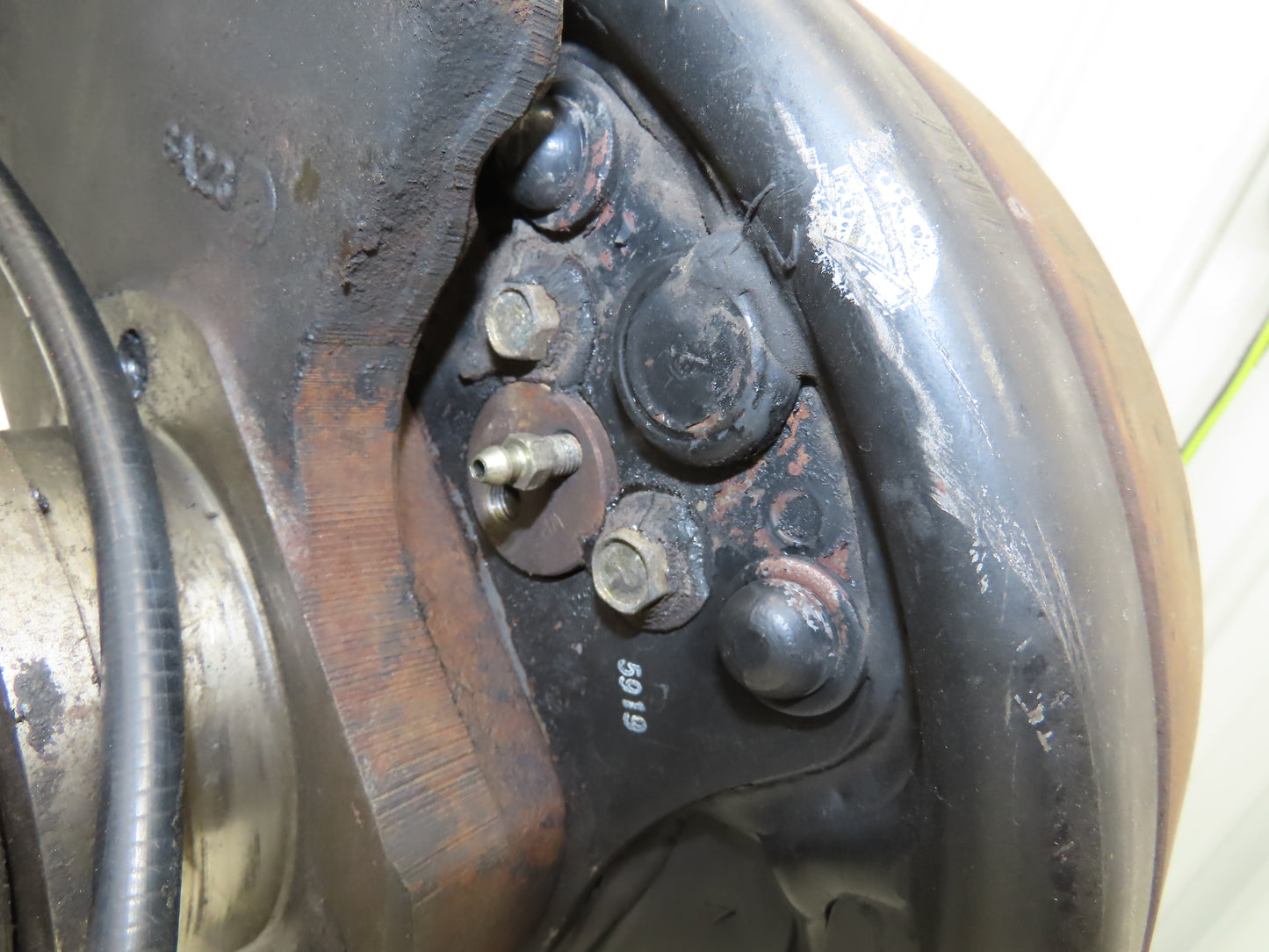 Toyota 5FBCU20 Electric Forklift Differential Drive Axel Six Lug W/E Brake