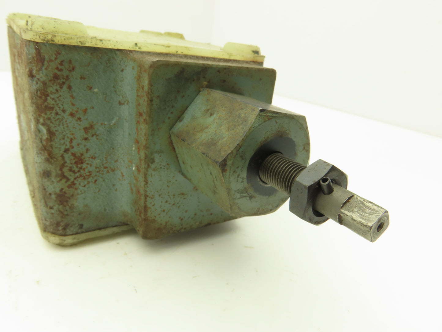 Yuken MSW-06-X-30 Hydraulic Flow Control Modular Throttle/Check Valve