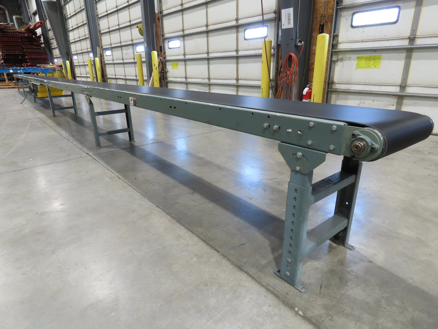 Hytrol 18"x 50' 10" Slider Bed Conveyor 15.5" Belt 2Hp 3PH Center Drive 65FPM