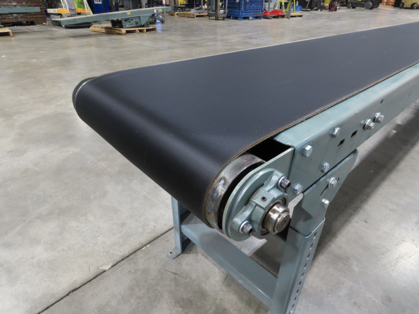 Hytrol 18"x 50' 10" Slider Bed Conveyor 15.5" Belt 2Hp 3PH Center Drive 65FPM