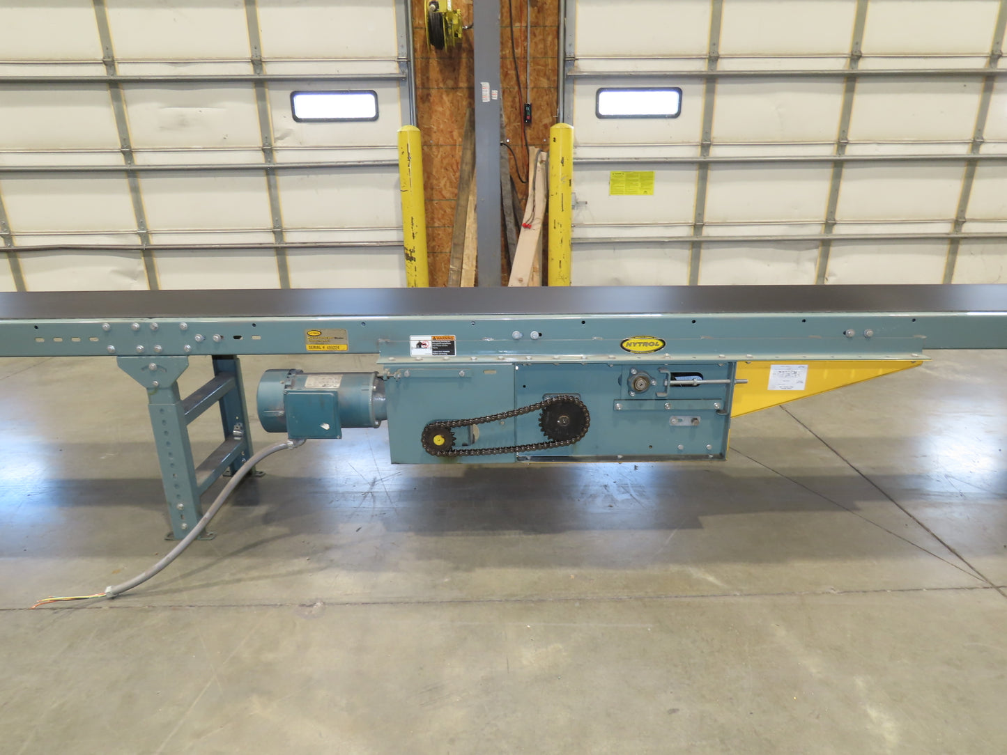 Hytrol 18"x 50' 10" Slider Bed Conveyor 15.5" Belt 2Hp 3PH Center Drive 65FPM