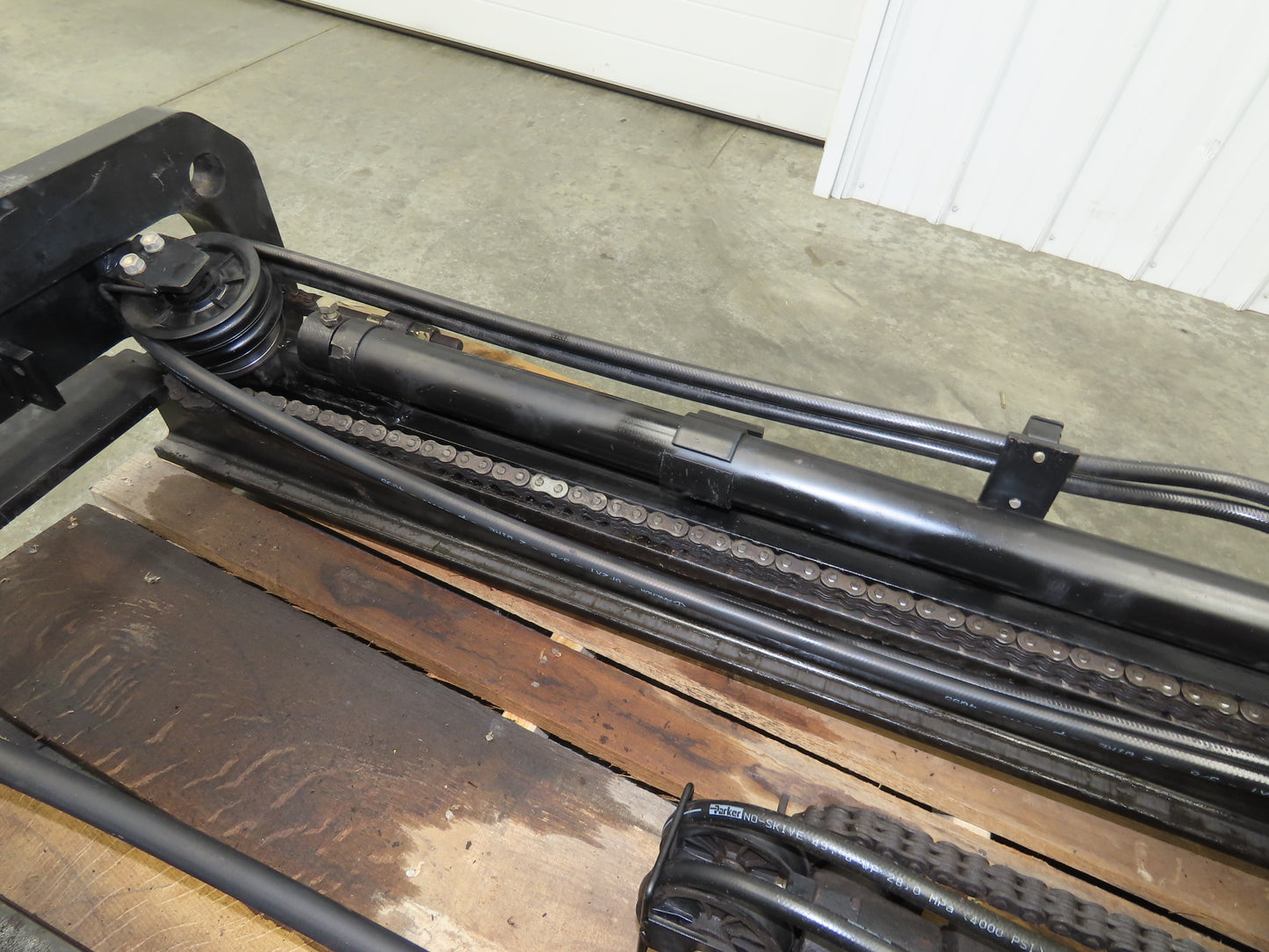 Toyota 5FBCU20 Forklift Mast 189" 3-Stage Tilt Class 2 3860lbs Capacity