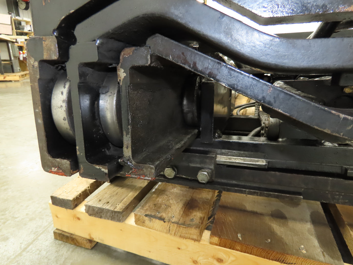 Toyota 5FBCU20 Forklift Mast 189" 3-Stage Tilt Class 2 3860lbs Capacity