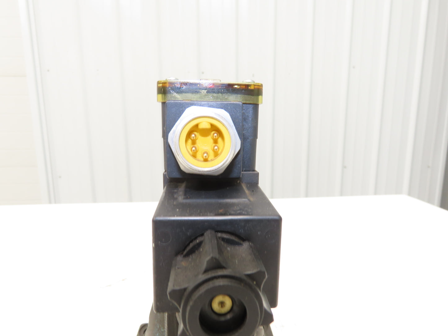 Parker D1VHW004CNYCF56 Directional Solenoid Valve 120V D61VW003C4NYCF563A