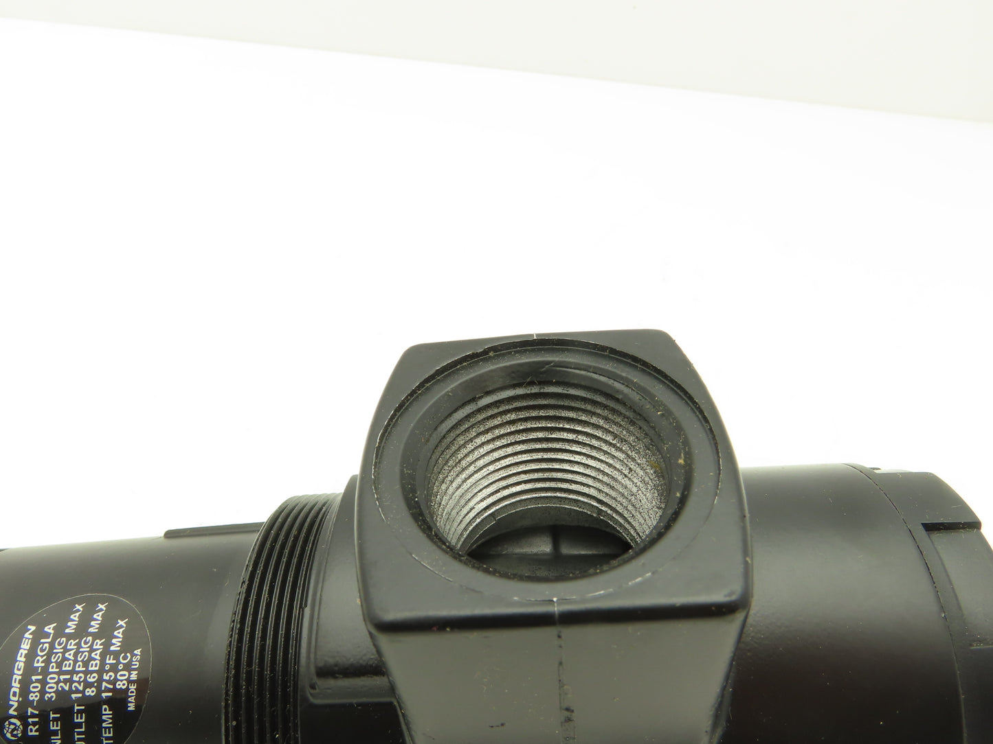 Norgren R17-801-RGLA Pneumatic Regulator w/Gauge 1" NPT 300PSI Max T-Bar Adjust