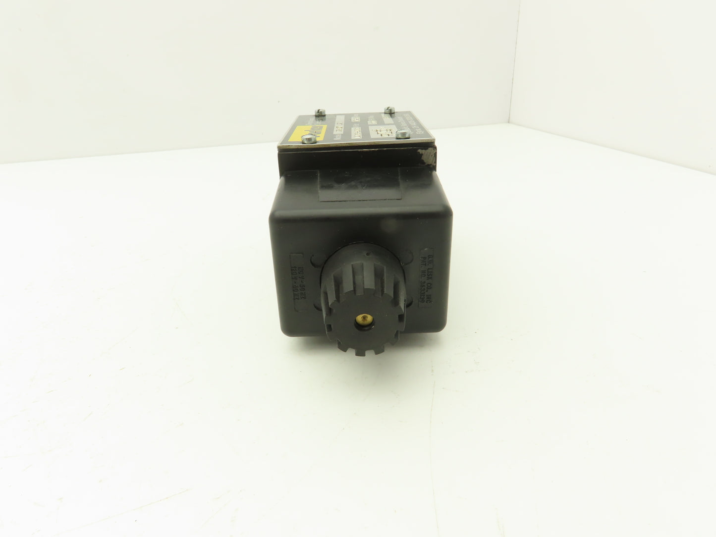 Parker D3W1EY-14 Hydraulic Directional Control Valve 110/120V 50/60Hz 3000 PSI