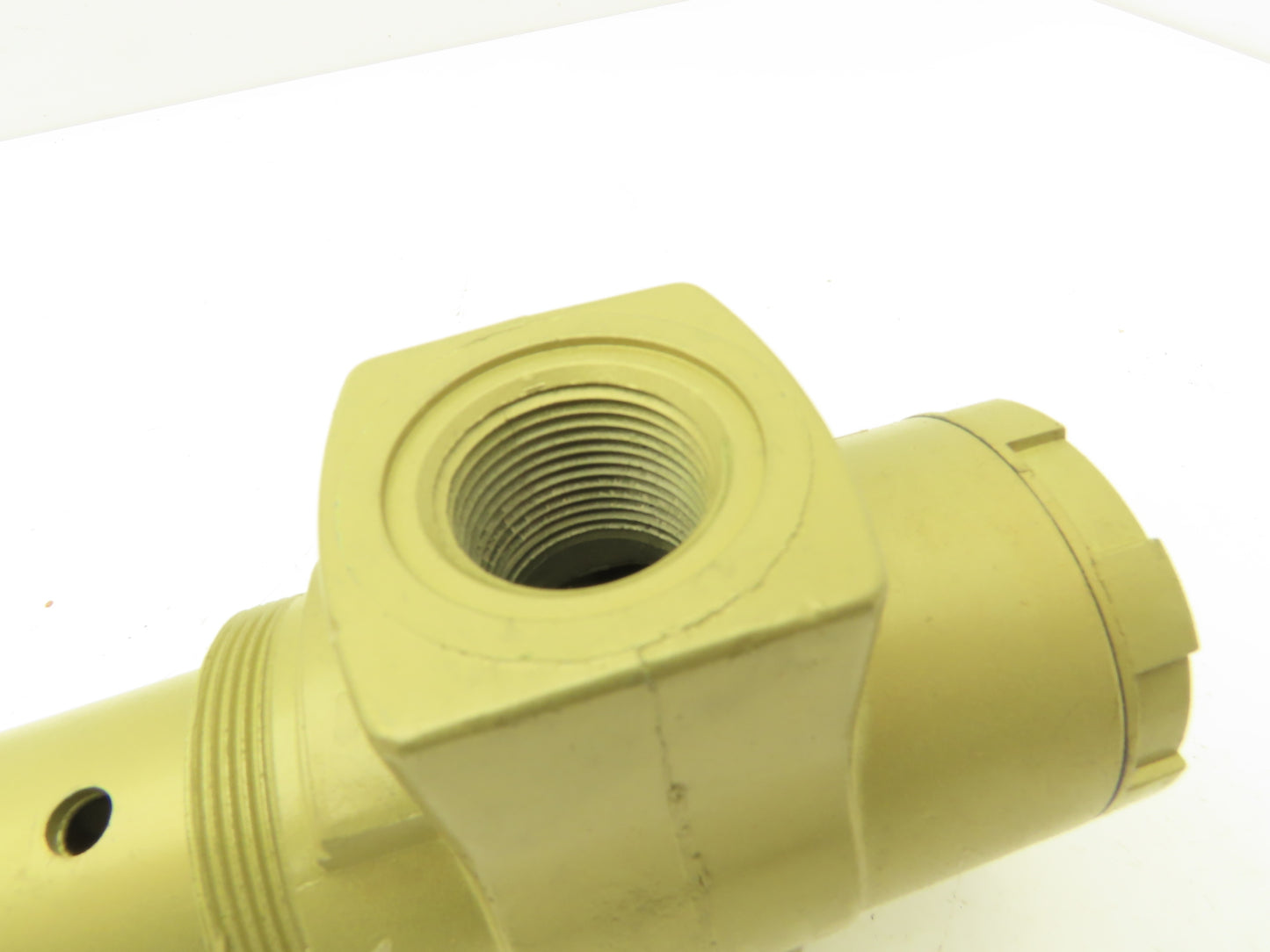 Norgren R17-601-RGLA Pneumatic Regulator W/Gauge 3/4"NPT 300PSI Max 125PSI Out