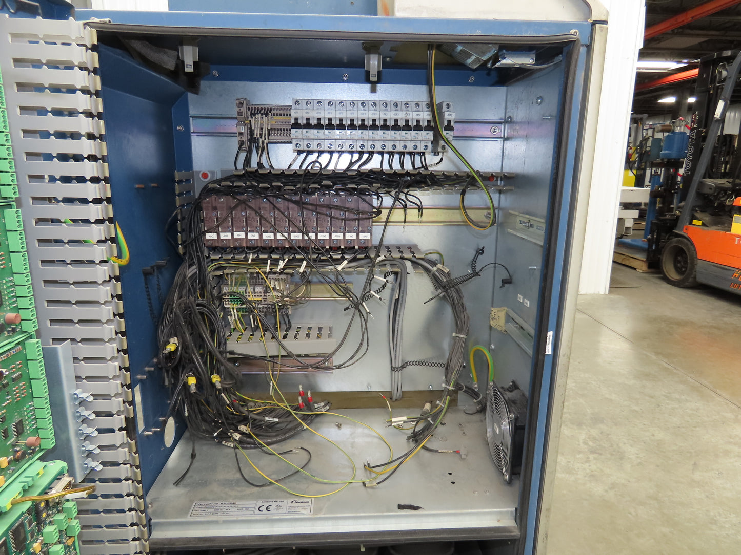 Nordson VD200 Piston Pump Bulk Melter 55 Gallon Drum Hot Melt 480V Parts Only