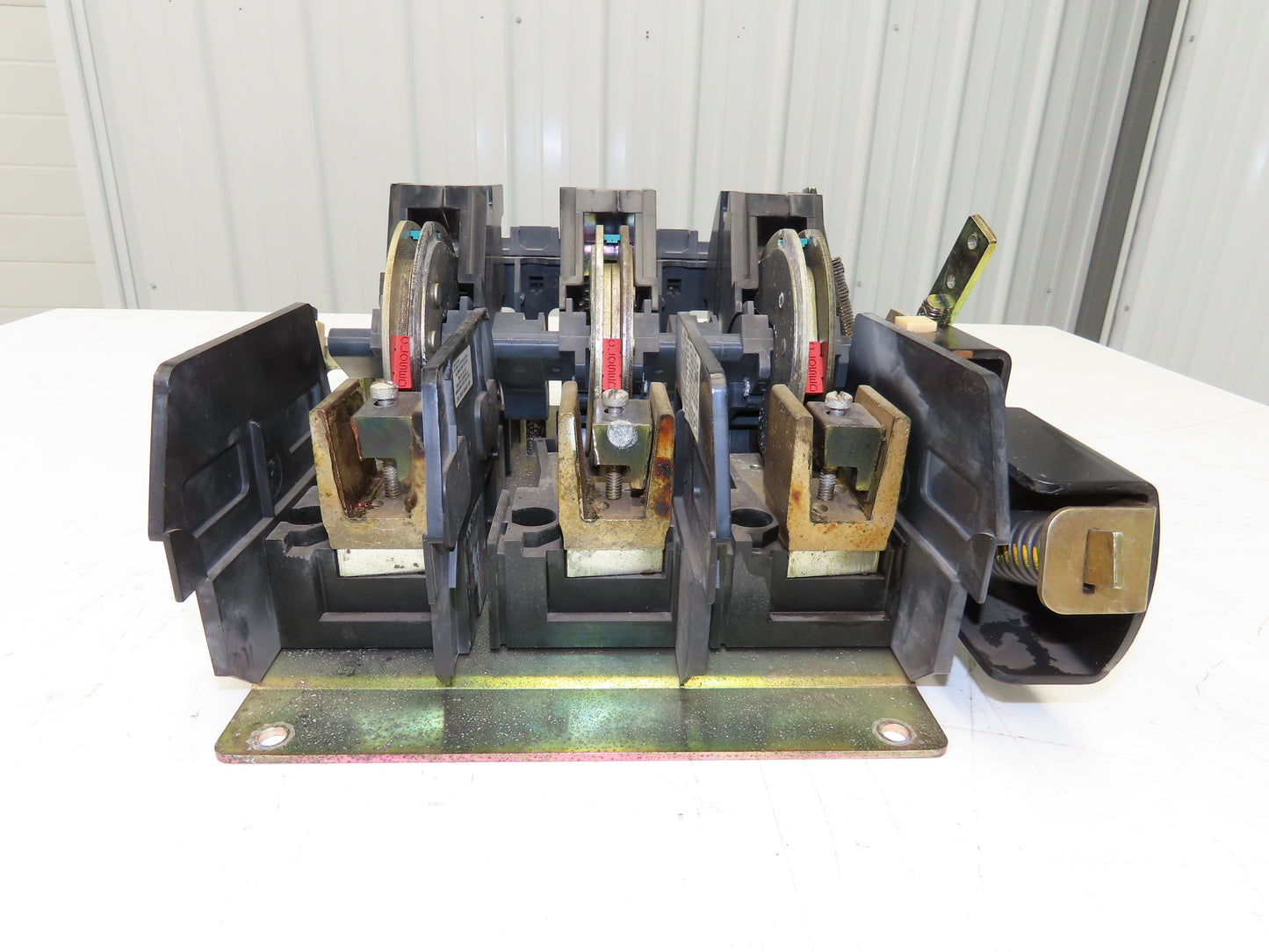 Allen Bradley 1494V-DS400 Safety Disconnect Switch 400A 600V 125HP 3Ph