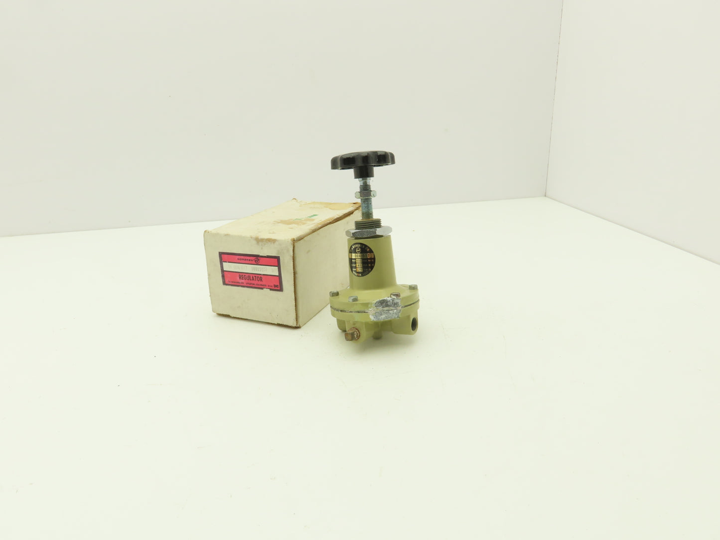 Norgren 11-004-017 Pneumatic Air Pressure Regulator 400PSI Max In 60PSI Out