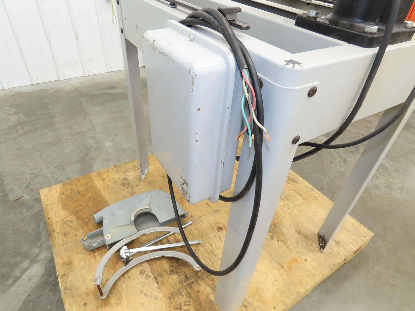 Delta Radial Arm Saw 12" Blade 13" Travel 2 HP 230/460V 3 Ph