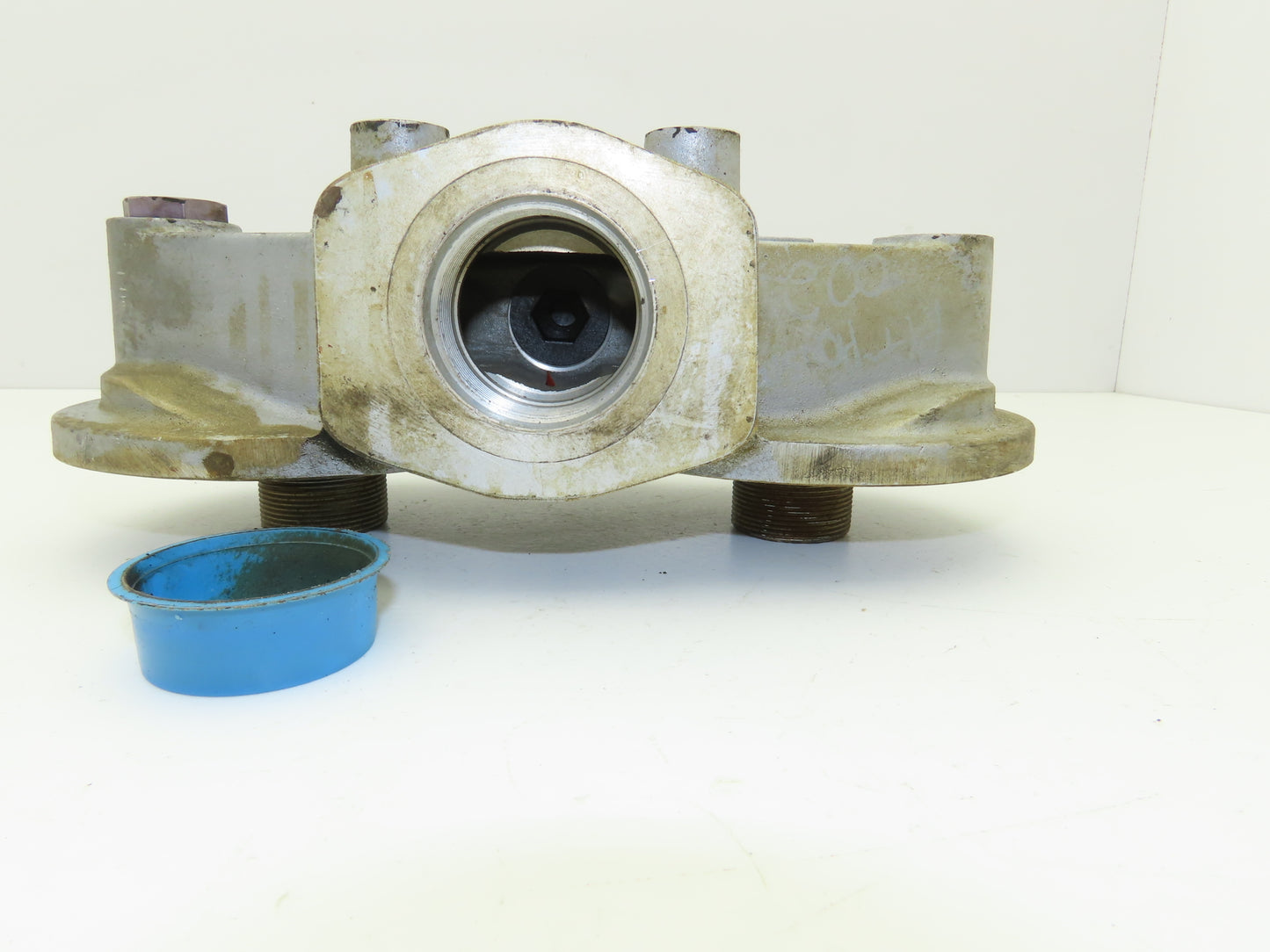 Vickers H0221D3JN1B1R05 Dual Hydraulic Spin-On Filter Head 1-1/2"SAE