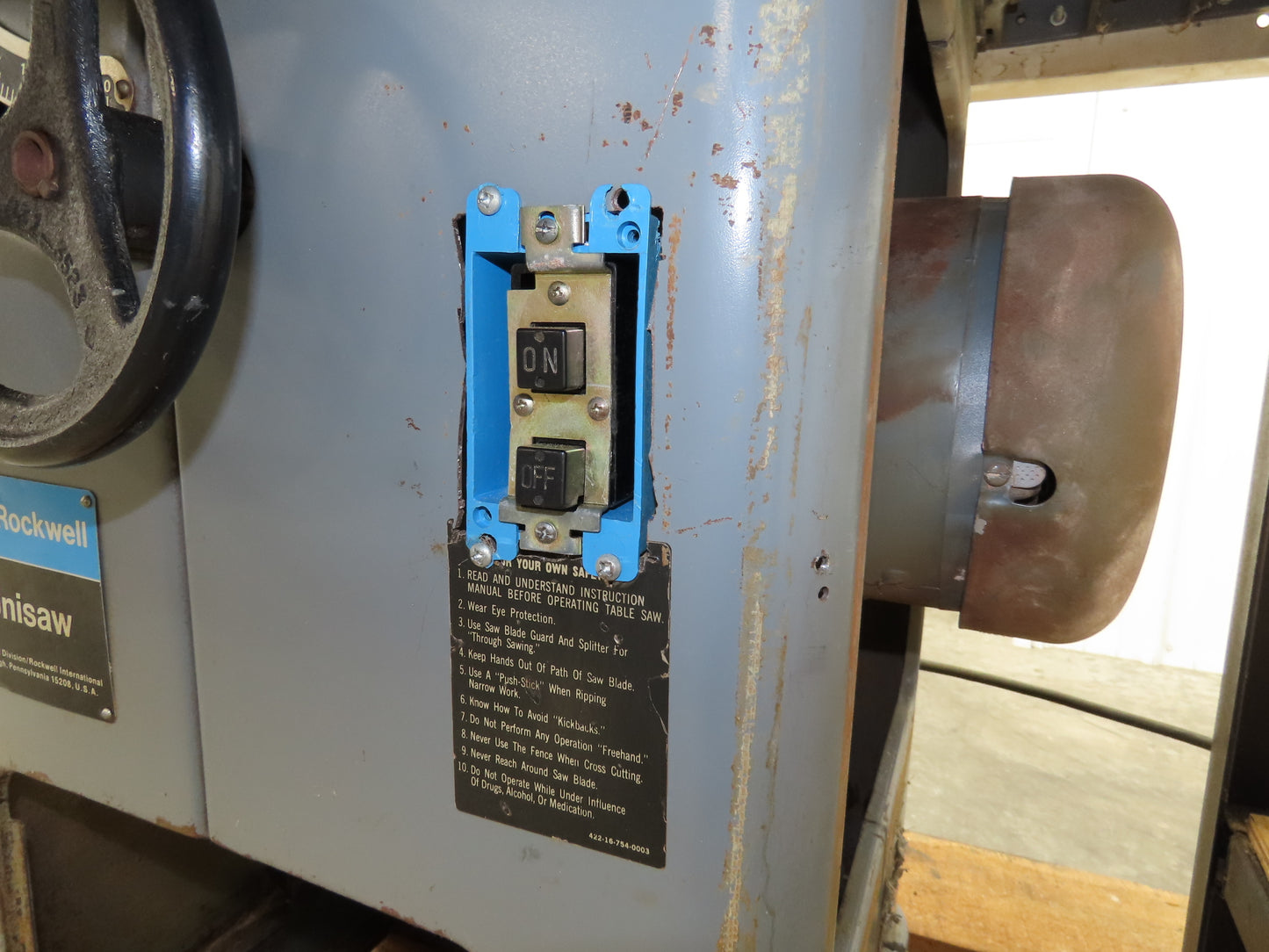 Delta 34-761 Unisaw Table Saw 10" Tilting Arbor 3Ph 3 HP 240/480V 57" Fence