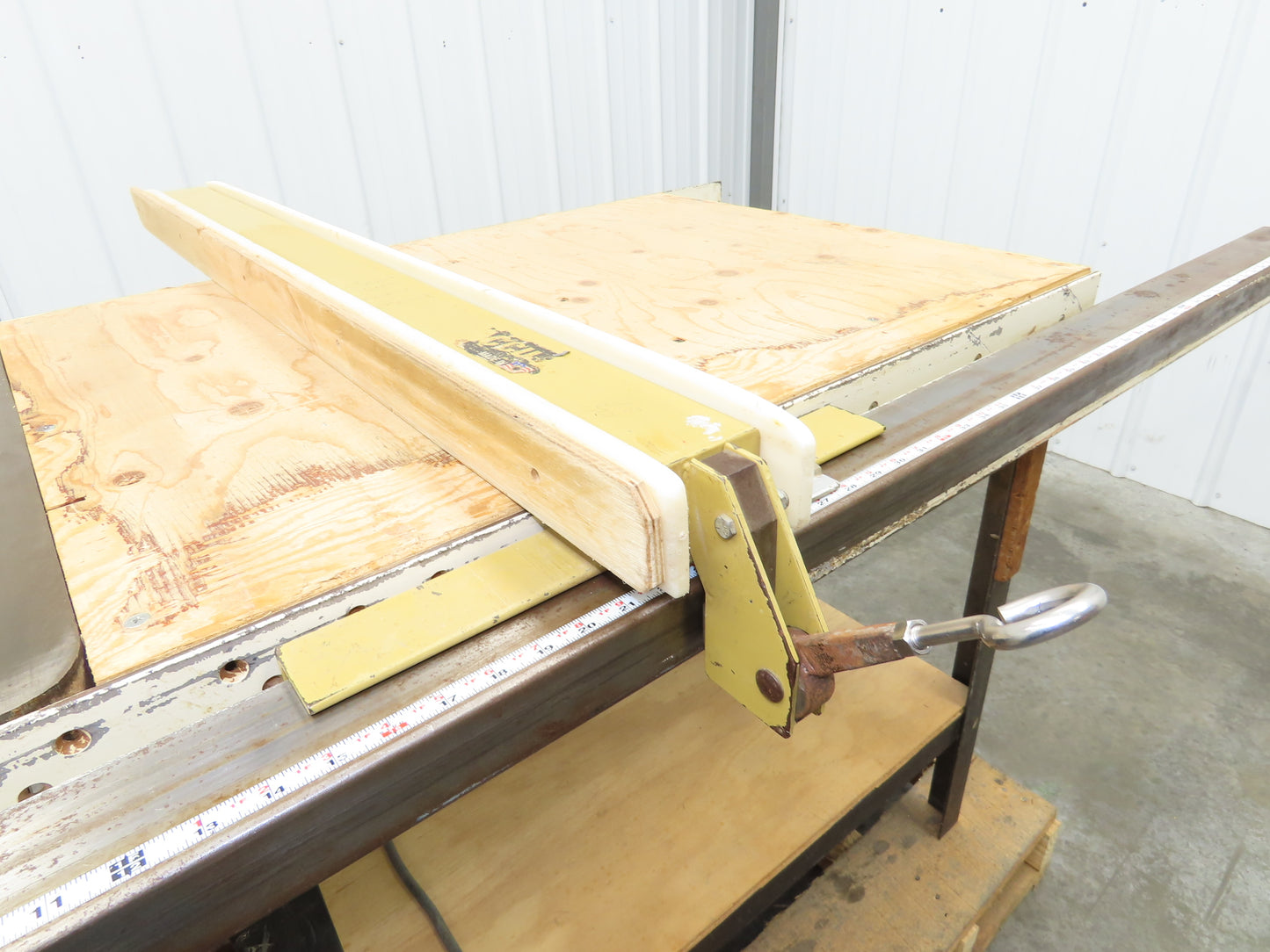 Delta 34-761 Unisaw Table Saw 10" Tilting Arbor 3Ph 3 HP 240/480V 57" Fence