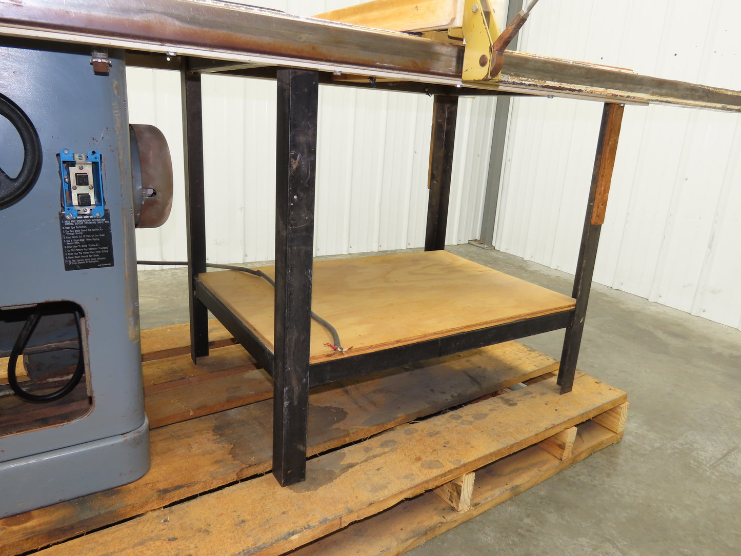 Delta 34-761 Unisaw Table Saw 10" Tilting Arbor 3Ph 3 HP 240/480V 57" Fence