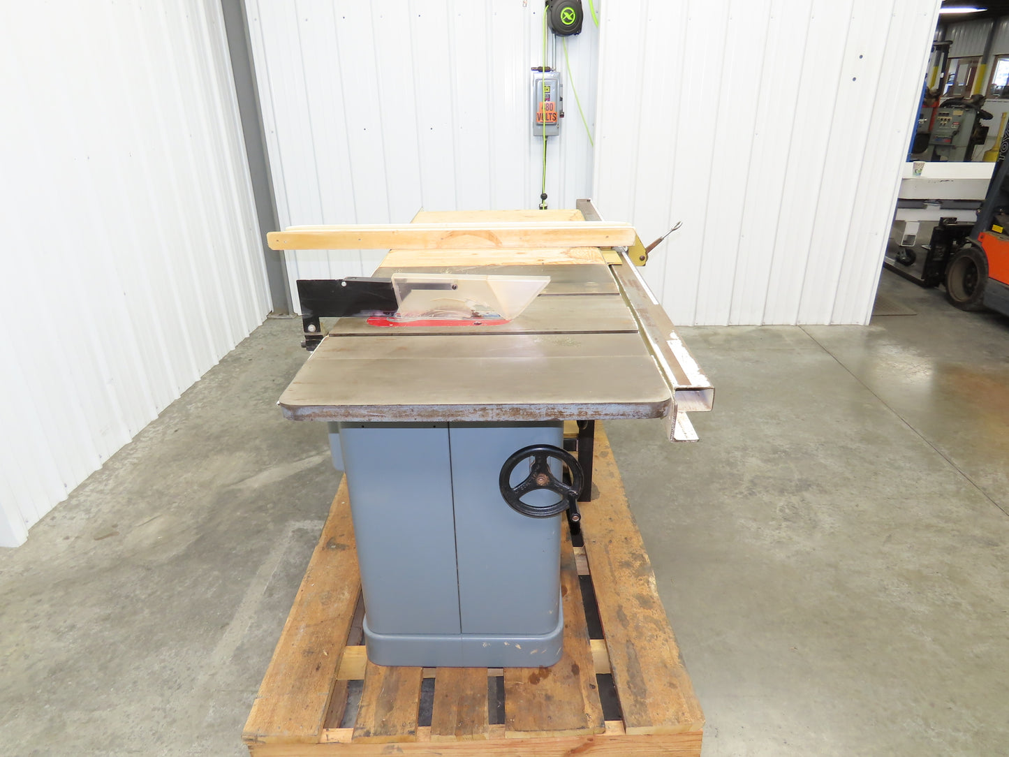 Delta 34-761 Unisaw Table Saw 10" Tilting Arbor 3Ph 3 HP 240/480V 57" Fence