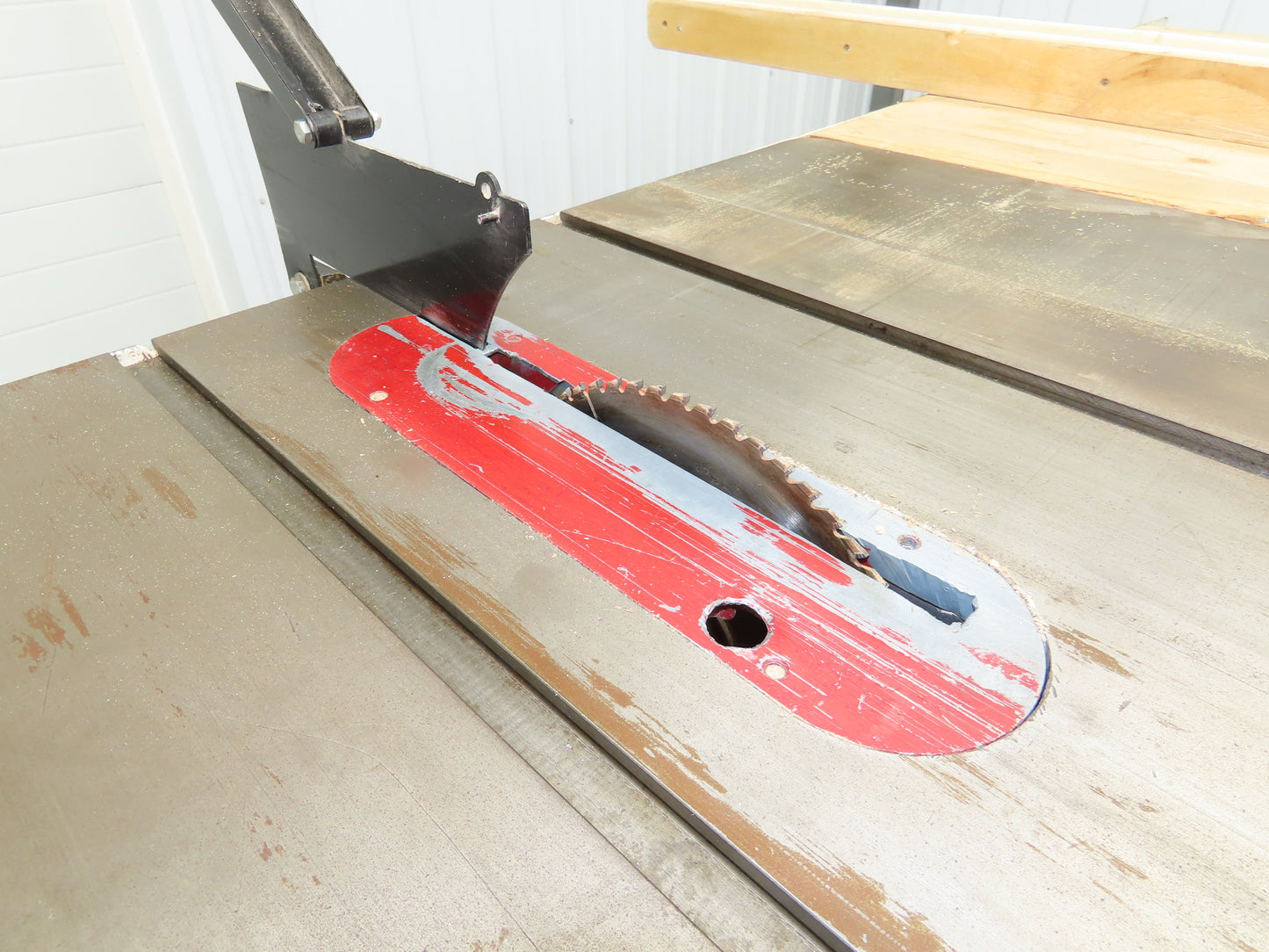 Delta 34-761 Unisaw Table Saw 10" Tilting Arbor 3Ph 3 HP 240/480V 57" Fence